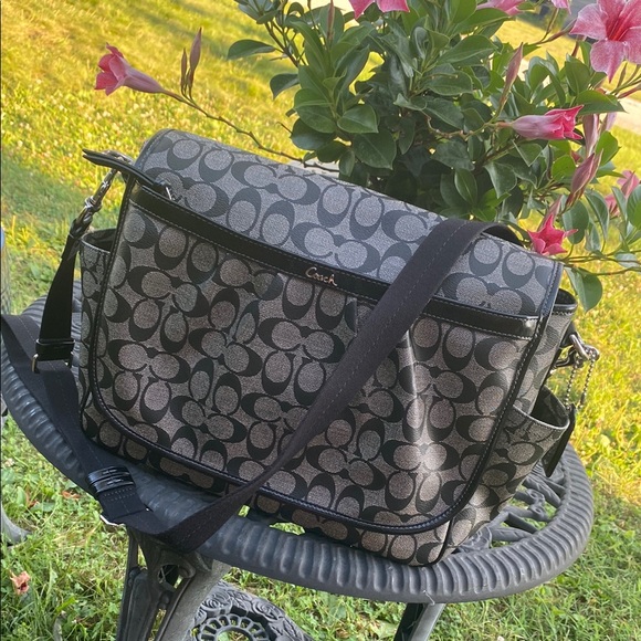 Coach Ashley Signature Coated Canvas Flap Closure Messenger Diaper Shoulder Bag - Picture 1 of 16